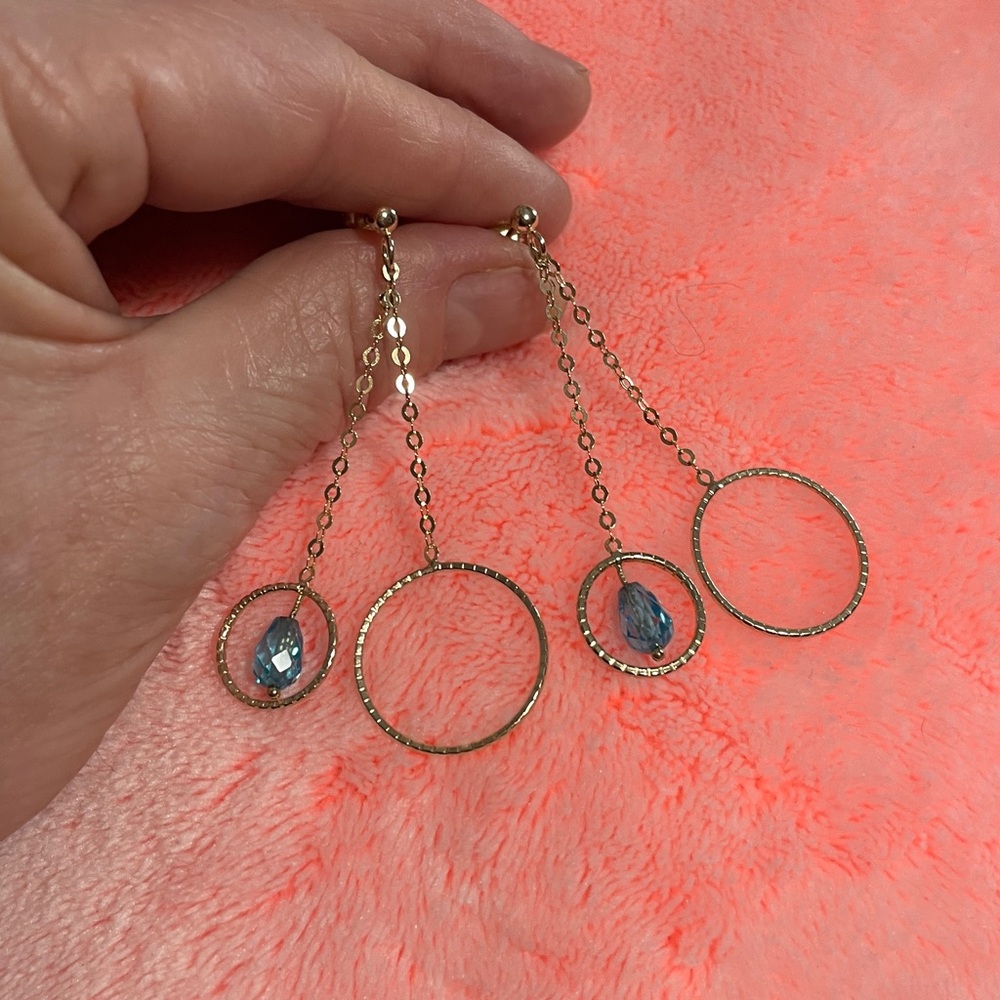 Earrings, 10kt Italian
Blue Topaz, Briolette shape, double hoop Dangle Earrings